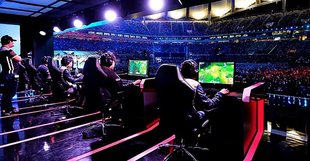 攻防两端稳 攻防两端稳